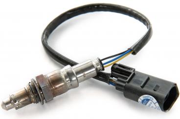 Oxygen sensor sensor upstream of catalytic converter 