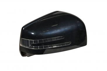Right outside mirror housing with mounted turn signal lamp 