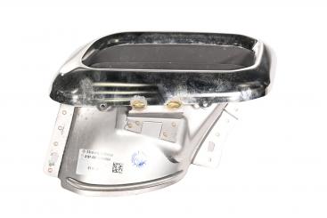 Left tailpipe trim 