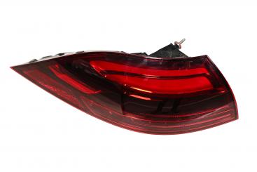 Left rear lamp 