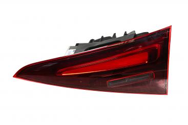 Left trunk lid rear lamp