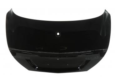 Trunk lid with hole for GPS antenna 