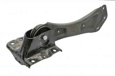 Strut, trailing arm 