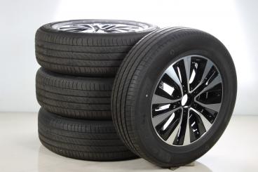 Wheel and tire assemblies Set 17 - inch aluminum MICHELIN CLA-Class 118 
