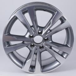 Original Mercedes-Benz 18-Inch Alloy Wheel for C-Class 205