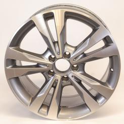 Original Mercedes-Benz 18-Inch Alloy Wheel for C-Class 205