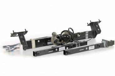 Trailer hitch with swiveling sedan ball head 