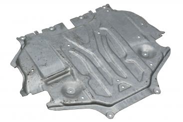 Center lower noise capsule engine cover 