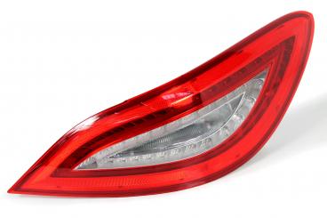 Right rear lamp 