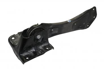 Strut, trailing arm 