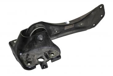 Strut, trailing arm 