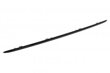 Center trim strip high-gloss black bumper cover 