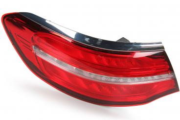 Left rear lamp 