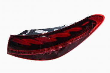 Right rear lamp 