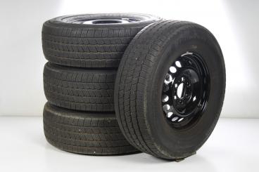 Winter Wheel and Tire Package Steel 16 Inch with Kumho Tires for Sprinter VS30 Hinterradantrieb 907, Original Mercedes-Benz