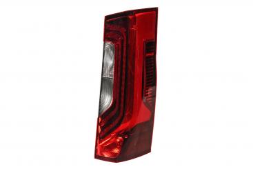 Right rear lamp 