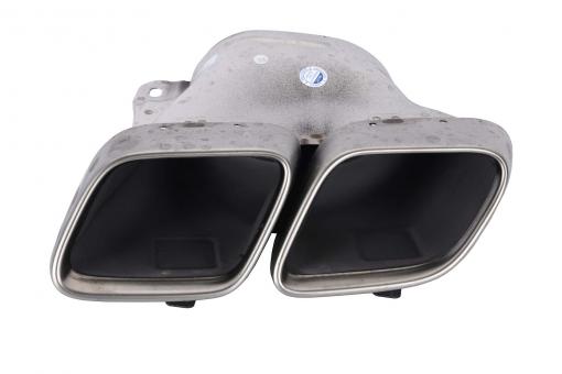 Tailpipe trim panel