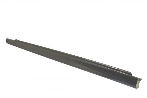 Door sill trim. left