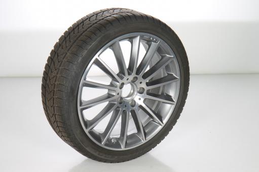 Wheel and tire assembly Alu PIR/SottozeroWinter3 AMG multi-s 