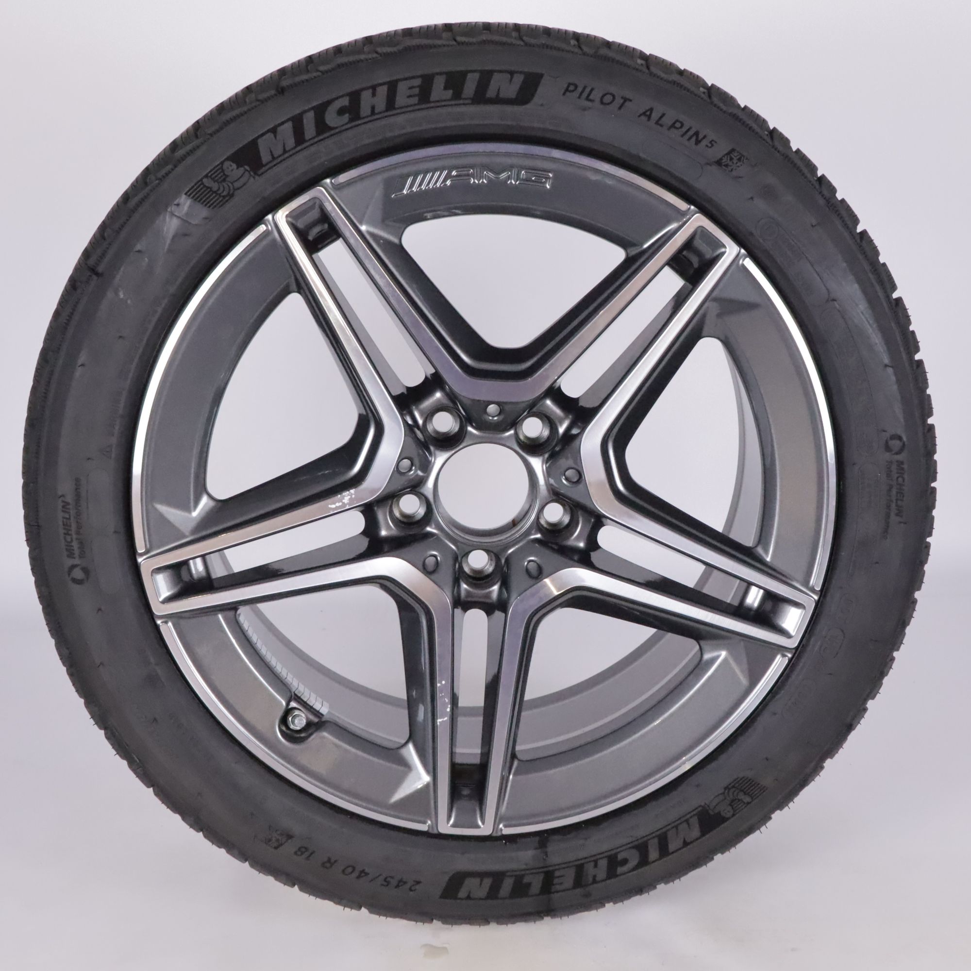 Mercedes-Benz Used Parts | Wheel and tire assembly aluminum