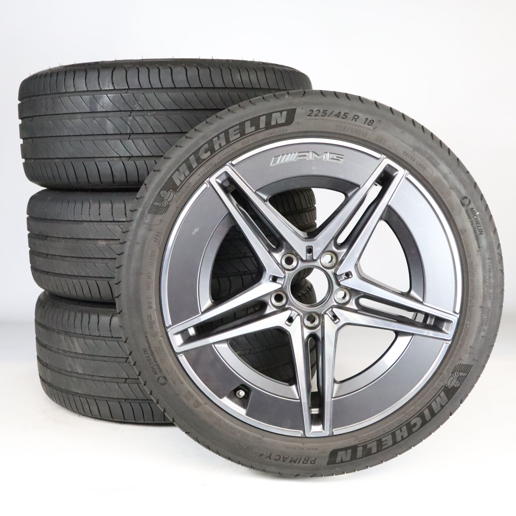 Mercedes-Benz Used Parts | Summer Wheel and Tire Package Alloy 18 