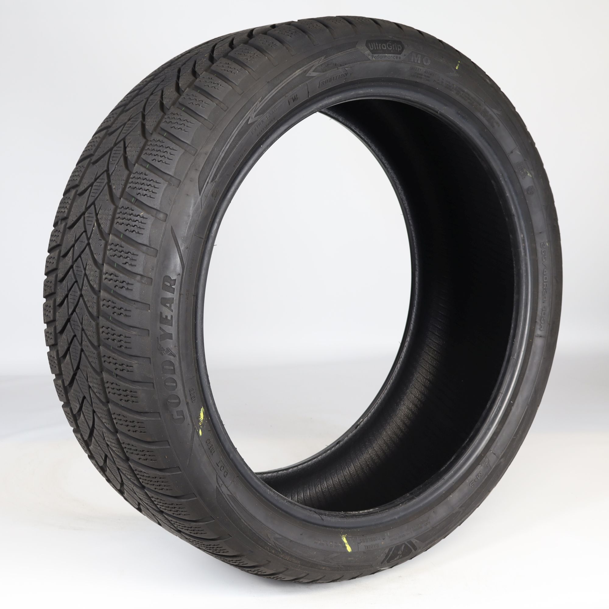 Mercedes-Benz Used Parts | Tires GOODY/UltraGripPerformance + 265